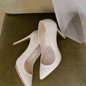 Chic discret pour mariée raffinée